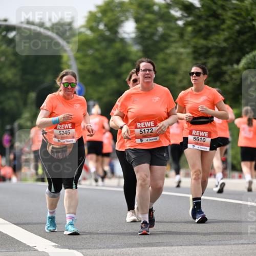 15.06.2025 - REWE Women's Run Dr. Thomas Lammeyer http://msf.ph/oto/7990826 15.06.2025 10:50:04 Laufen 5245, 5172, 5610 meine-sportfotos.de