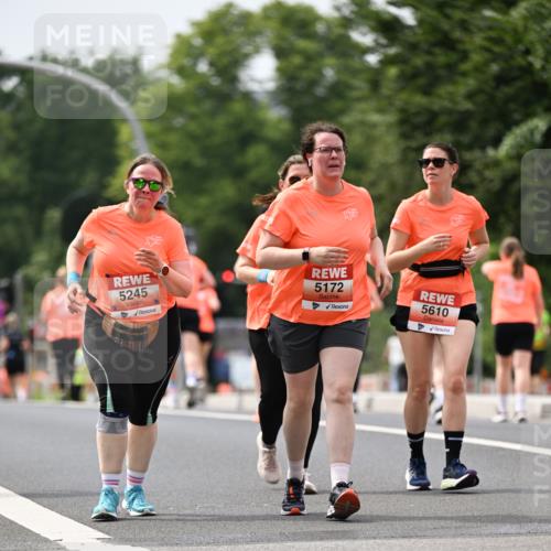 15.06.2025 - REWE Women's Run Dr. Thomas Lammeyer http://msf.ph/oto/7990836 15.06.2025 10:50:04 Laufen 5245, 5172, 5610 meine-sportfotos.de