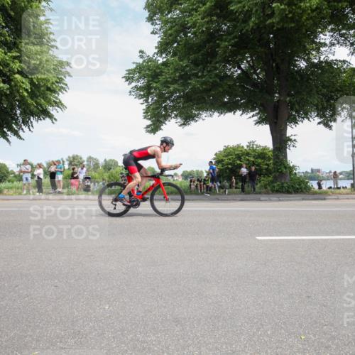 15.06.2025 - 7 Türme Triathlon Yannick Fuchs http://msf.ph/oto/7990845 15.06.2025 13:18:35 Radfahren 336, 651, 1015, 1035, 1194 meine-sportfotos.de