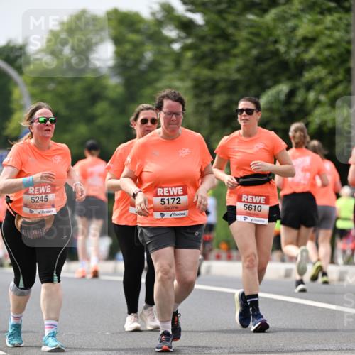 15.06.2025 - REWE Women's Run Dr. Thomas Lammeyer http://msf.ph/oto/7990872 15.06.2025 10:50:05 Laufen 5245, 5172, 5610 meine-sportfotos.de