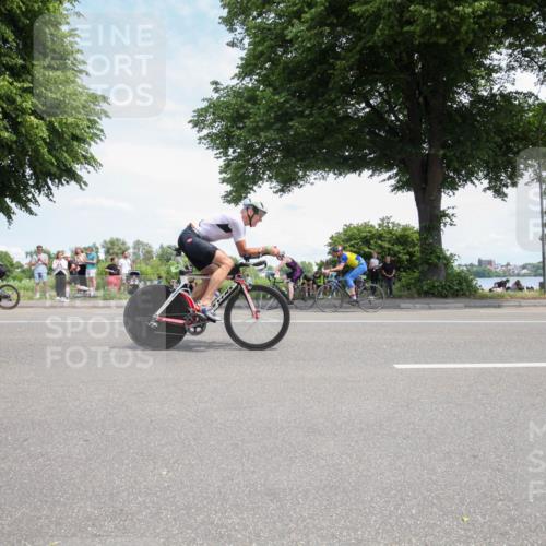 15.06.2025 - 7 Türme Triathlon Yannick Fuchs http://msf.ph/oto/7990904 15.06.2025 13:18:46 Radfahren 204, 223, 336, 412, 533, 679, 718, 810, 811, 863, 1015, 1040, 1191 meine-sportfotos.de