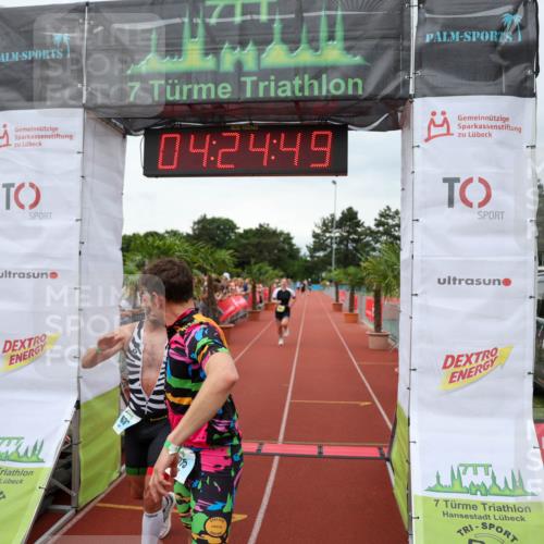 15.06.2025 - 7 Türme Triathlon Michael Strokosch http://msf.ph/oto/7990929 15.06.2025 14:24:49 Ziel 575, 764, 1021, 1046 meine-sportfotos.de