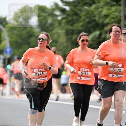 15.06.2025 - REWE Women's Run Dr. Thomas Lammeyer http://msf.ph/oto/7990942 15.06.2025 10:50:07 Laufen 5245, 5487, 5172 meine-sportfotos.de