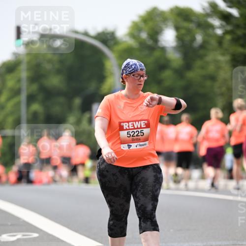 15.06.2025 - REWE Women's Run Dr. Thomas Lammeyer http://msf.ph/oto/7991044 15.06.2025 10:50:10 Laufen 5225 meine-sportfotos.de