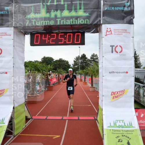 15.06.2025 - 7 Türme Triathlon Michael Strokosch http://msf.ph/oto/7991064 15.06.2025 14:25:00 Ziel 390, 932 meine-sportfotos.de