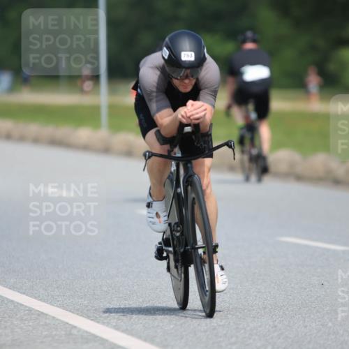 21.06.2025 - 27. Vierlanden-Triathlon H.Heesch http://msf.ph/oto/7991068 15.06.2025 11:54:19 Radfahren 726, 753, 816 meine-sportfotos.de