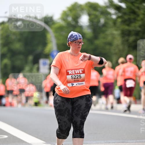 15.06.2025 - REWE Women's Run Dr. Thomas Lammeyer http://msf.ph/oto/7991069 15.06.2025 10:50:10 Laufen 5225 meine-sportfotos.de