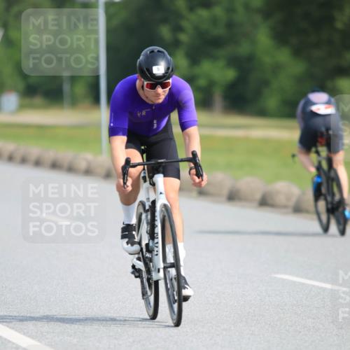 15.06.2025 - 27. Vierlanden-Triathlon H.Heesch http://msf.ph/oto/7991089 15.06.2025 09:55:45 Radfahren 2, 5, 198, 237 meine-sportfotos.de