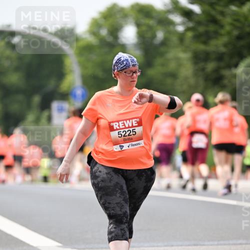15.06.2025 - REWE Women's Run Dr. Thomas Lammeyer http://msf.ph/oto/7991093 15.06.2025 10:50:11 Laufen 5225 meine-sportfotos.de