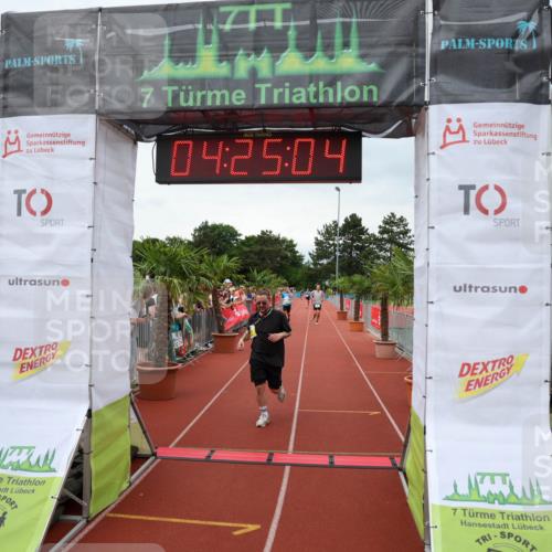 15.06.2025 - 7 Türme Triathlon Michael Strokosch http://msf.ph/oto/7991130 15.06.2025 14:25:04 Ziel 390, 932 meine-sportfotos.de