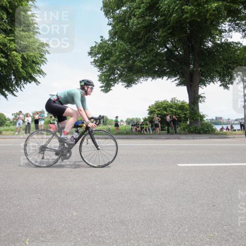 15.06.2025 - 7 Türme Triathlon Yannick Fuchs http://msf.ph/oto/7991232 15.06.2025 13:21:42 Radfahren 405, 629, 714 meine-sportfotos.de