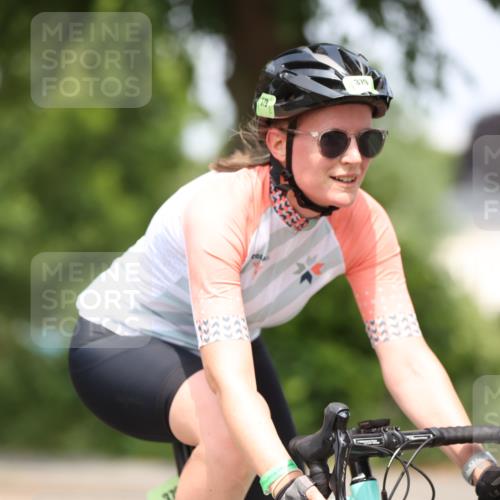 15.06.2025 - 7 Türme Triathlon Yannick Fuchs http://msf.ph/oto/7991246 15.06.2025 13:04:33 Radfahren 379, 816 meine-sportfotos.de
