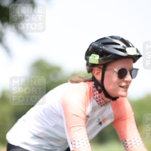 15.06.2025 - 7 Türme Triathlon Yannick Fuchs http://msf.ph/oto/7991256 15.06.2025 13:04:33 Radfahren 379, 816 meine-sportfotos.de