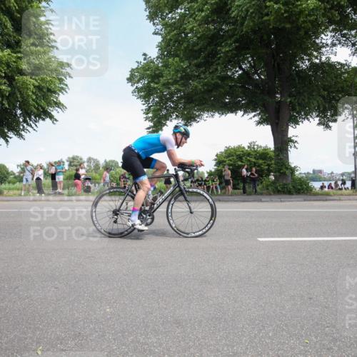 15.06.2025 - 7 Türme Triathlon Yannick Fuchs http://msf.ph/oto/7991297 15.06.2025 13:22:25 Radfahren 260, 356, 491, 631, 803 meine-sportfotos.de