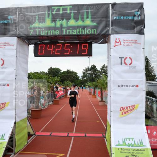15.06.2025 - 7 Türme Triathlon Michael Strokosch http://msf.ph/oto/7991401 15.06.2025 14:25:18 Ziel 894, 977, 1030 meine-sportfotos.de