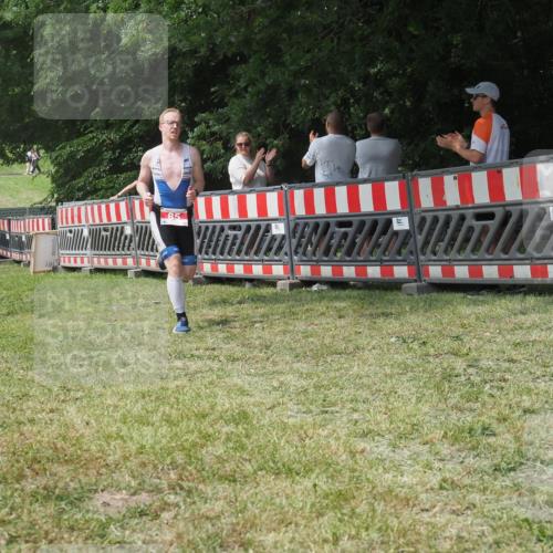 21.06.2025 - 27. Vierlanden-Triathlon KatJ http://msf.ph/oto/7991408 15.06.2025 12:33:32 Laufen  meine-sportfotos.de