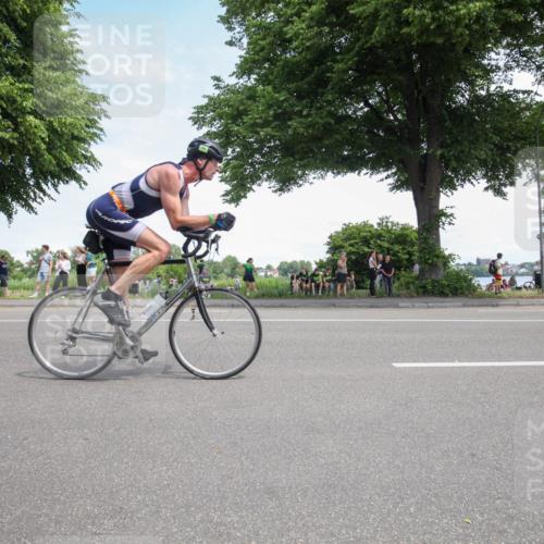 15.06.2025 - 7 Türme Triathlon Yannick Fuchs http://msf.ph/oto/7991441 15.06.2025 13:23:39 Radfahren 451, 1181 meine-sportfotos.de