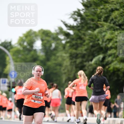 15.06.2025 - REWE Women's Run Dr. Thomas Lammeyer http://msf.ph/oto/7991442 15.06.2025 10:50:36 Laufen 5626 meine-sportfotos.de