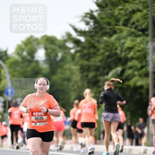 15.06.2025 - REWE Women's Run Dr. Thomas Lammeyer http://msf.ph/oto/7991462 15.06.2025 10:50:36 Laufen 5626 meine-sportfotos.de