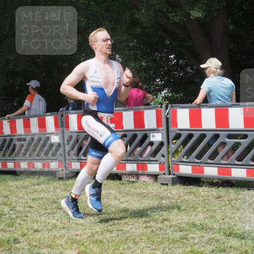 21.06.2025 - 27. Vierlanden-Triathlon KatJ http://msf.ph/oto/7991475 15.06.2025 12:33:33 Laufen  meine-sportfotos.de