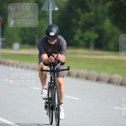 15.06.2025 - 27. Vierlanden-Triathlon H.Heesch http://msf.ph/oto/7991539 15.06.2025 10:00:13 Radfahren 154 meine-sportfotos.de