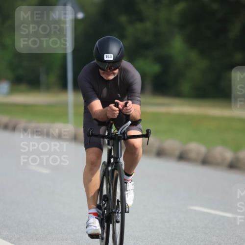 15.06.2025 - 27. Vierlanden-Triathlon H.Heesch http://msf.ph/oto/7991545 15.06.2025 10:00:13 Radfahren 154 meine-sportfotos.de