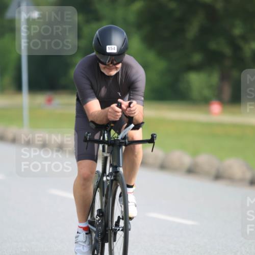 15.06.2025 - 27. Vierlanden-Triathlon H.Heesch http://msf.ph/oto/7991552 15.06.2025 10:00:13 Radfahren 154 meine-sportfotos.de