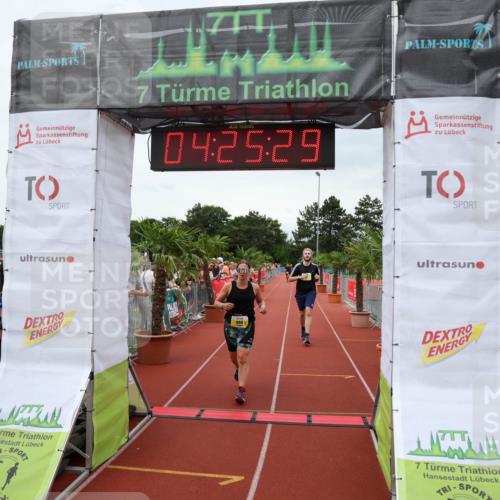 15.06.2025 - 7 Türme Triathlon Michael Strokosch http://msf.ph/oto/7991558 15.06.2025 14:25:29 Ziel 847, 994 meine-sportfotos.de