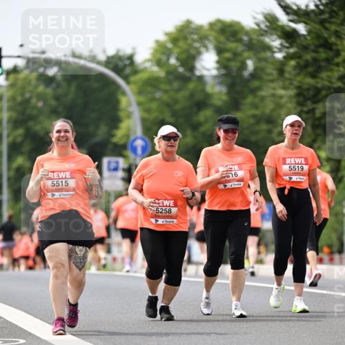 15.06.2025 - REWE Women's Run Dr. Thomas Lammeyer http://msf.ph/oto/7991571 15.06.2025 10:50:54 Laufen 5515, 5258, 16, 5519 meine-sportfotos.de