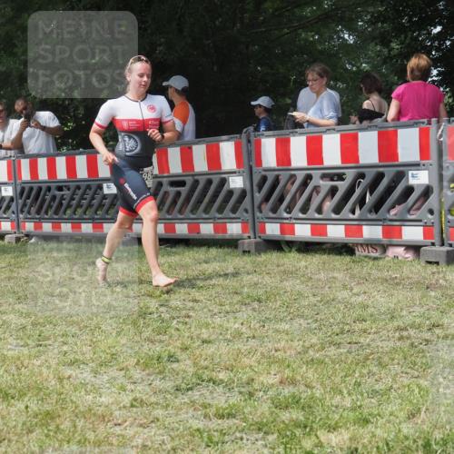 21.06.2025 - 27. Vierlanden-Triathlon KatJ http://msf.ph/oto/7991582 15.06.2025 12:33:53 Laufen  meine-sportfotos.de