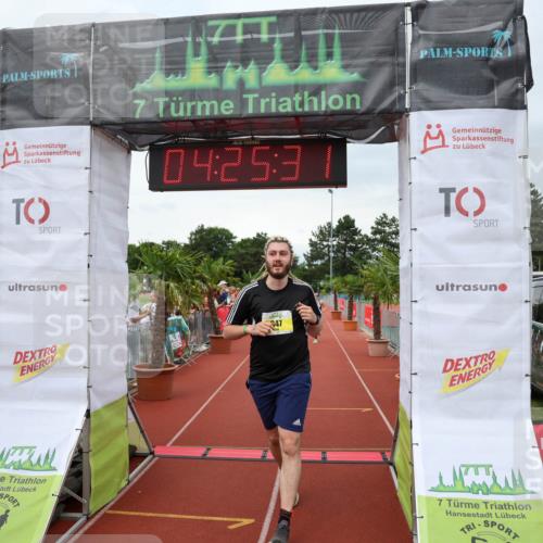 15.06.2025 - 7 Türme Triathlon Michael Strokosch http://msf.ph/oto/7991609 15.06.2025 14:25:31 Ziel 847, 936, 994 meine-sportfotos.de