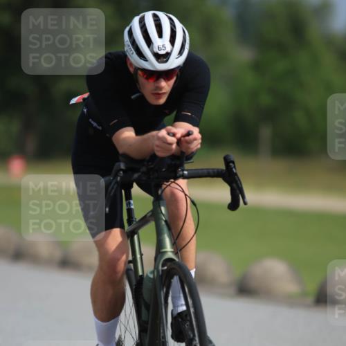 15.06.2025 - 27. Vierlanden-Triathlon H.Heesch http://msf.ph/oto/7991629 15.06.2025 10:00:38 Radfahren 3, 65, 127, 160 meine-sportfotos.de