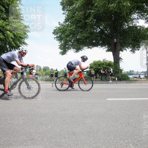 15.06.2025 - 7 Türme Triathlon Yannick Fuchs http://msf.ph/oto/7991653 15.06.2025 13:24:55 Radfahren 208, 371, 373, 473, 550 meine-sportfotos.de