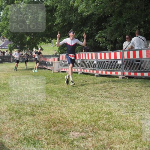 21.06.2025 - 27. Vierlanden-Triathlon KatJ http://msf.ph/oto/7991682 15.06.2025 12:34:18 Laufen  meine-sportfotos.de
