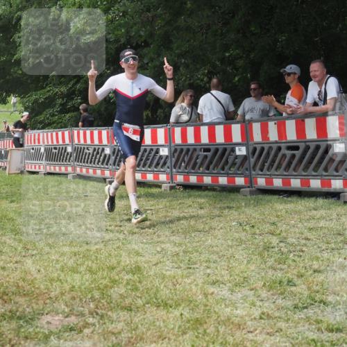 21.06.2025 - 27. Vierlanden-Triathlon KatJ http://msf.ph/oto/7991700 15.06.2025 12:34:18 Laufen  meine-sportfotos.de