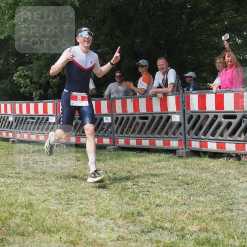21.06.2025 - 27. Vierlanden-Triathlon KatJ http://msf.ph/oto/7991720 15.06.2025 12:34:19 Laufen  meine-sportfotos.de