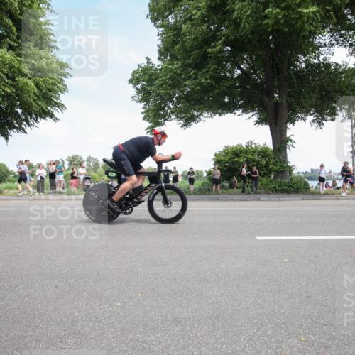 15.06.2025 - 7 Türme Triathlon Yannick Fuchs http://msf.ph/oto/7991726 15.06.2025 13:25:05 Radfahren 309, 371, 373, 550 meine-sportfotos.de