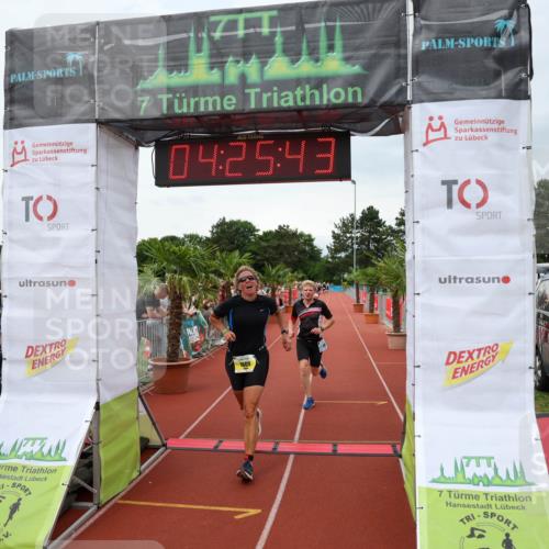 15.06.2025 - 7 Türme Triathlon Michael Strokosch http://msf.ph/oto/7991730 15.06.2025 14:25:42 Ziel 461, 936, 1009 meine-sportfotos.de