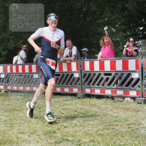 21.06.2025 - 27. Vierlanden-Triathlon KatJ http://msf.ph/oto/7991732 15.06.2025 12:34:19 Laufen  meine-sportfotos.de