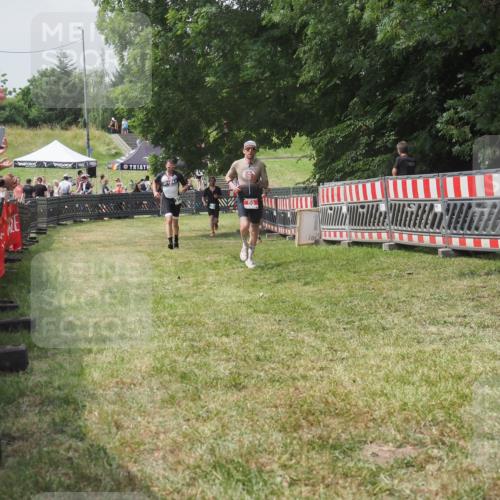 21.06.2025 - 27. Vierlanden-Triathlon KatJ http://msf.ph/oto/7991747 15.06.2025 12:34:27 Laufen  meine-sportfotos.de