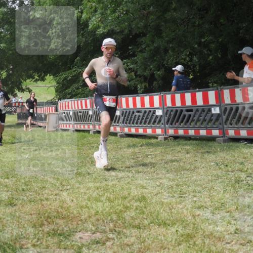 21.06.2025 - 27. Vierlanden-Triathlon KatJ http://msf.ph/oto/7991787 15.06.2025 12:34:29 Laufen  meine-sportfotos.de