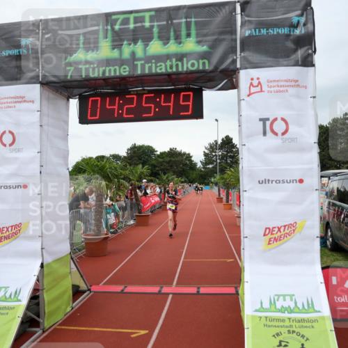 15.06.2025 - 7 Türme Triathlon Michael Strokosch http://msf.ph/oto/7991791 15.06.2025 14:25:49 Ziel 461, 1009, 1115 meine-sportfotos.de