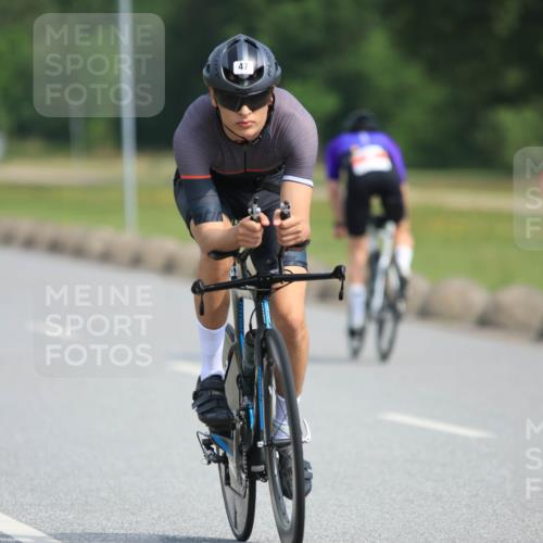 15.06.2025 - 27. Vierlanden-Triathlon H.Heesch http://msf.ph/oto/7991815 15.06.2025 10:01:43 Radfahren 5, 47 meine-sportfotos.de