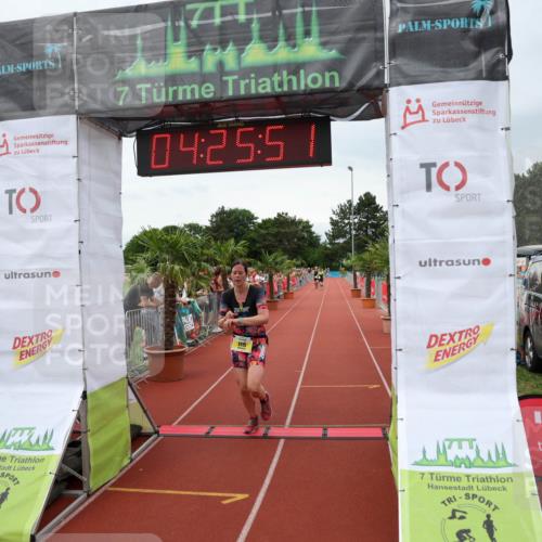 15.06.2025 - 7 Türme Triathlon Michael Strokosch http://msf.ph/oto/7991826 15.06.2025 14:25:51 Ziel 461, 1115 meine-sportfotos.de