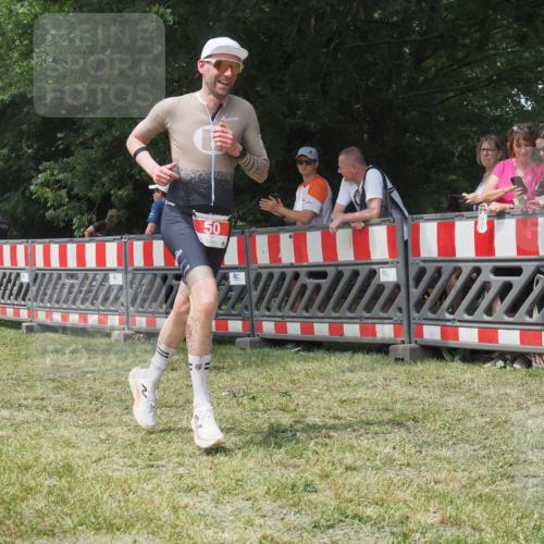 21.06.2025 - 27. Vierlanden-Triathlon KatJ http://msf.ph/oto/7991833 15.06.2025 12:34:30 Laufen  meine-sportfotos.de