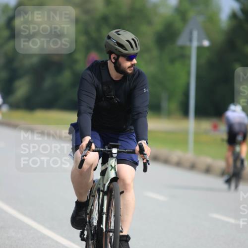 15.06.2025 - 27. Vierlanden-Triathlon H.Heesch http://msf.ph/oto/7991900 15.06.2025 10:03:15 Radfahren 130, 218, 250, 280, 310, 344 meine-sportfotos.de