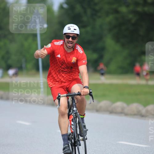 21.06.2025 - 27. Vierlanden-Triathlon H.Heesch http://msf.ph/oto/7991922 15.06.2025 11:57:41 Radfahren 655, 792, 804, 833, 858, 904, 954, 958 meine-sportfotos.de