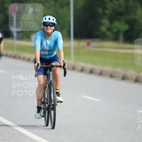 15.06.2025 - 27. Vierlanden-Triathlon H.Heesch http://msf.ph/oto/7991926 15.06.2025 10:03:42 Radfahren 18, 34, 58, 93, 142, 215, 304 meine-sportfotos.de