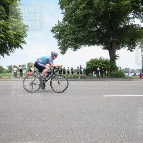 15.06.2025 - 7 Türme Triathlon Yannick Fuchs http://msf.ph/oto/7992003 15.06.2025 13:26:22 Radfahren 506, 608, 673 meine-sportfotos.de