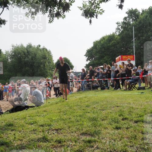 15.06.2025 - 27. Vierlanden-Triathlon KatJ http://msf.ph/oto/7992040 15.06.2025 09:52:02 Schwimmen 282, 288, 292 meine-sportfotos.de